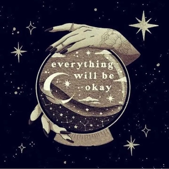 Meet your Posher, Laura Lee - Picture 3 of 3